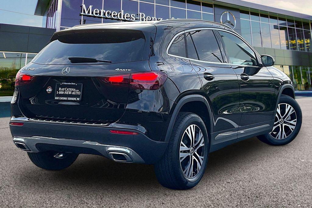 used 2026 Mercedes-Benz GLA 250 car, priced at $45,099