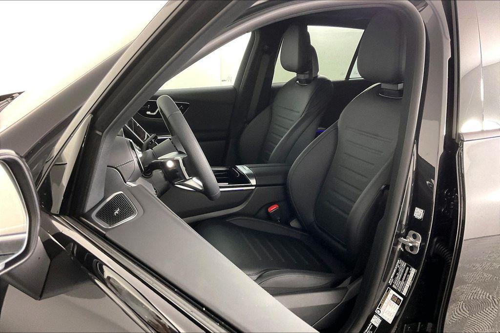 new 2026 Mercedes-Benz GLC 300 car, priced at $62,385