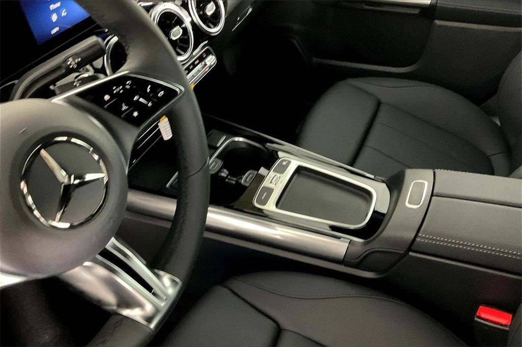 new 2026 Mercedes-Benz GLA 250 car, priced at $45,250