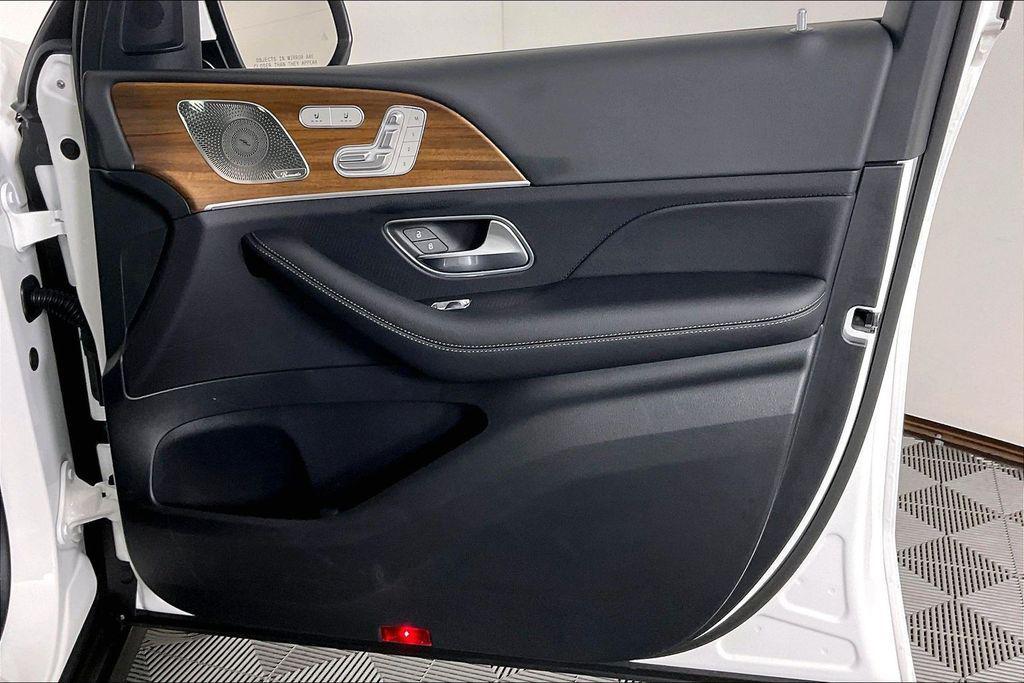 used 2025 Mercedes-Benz GLE 350 car, priced at $60,768