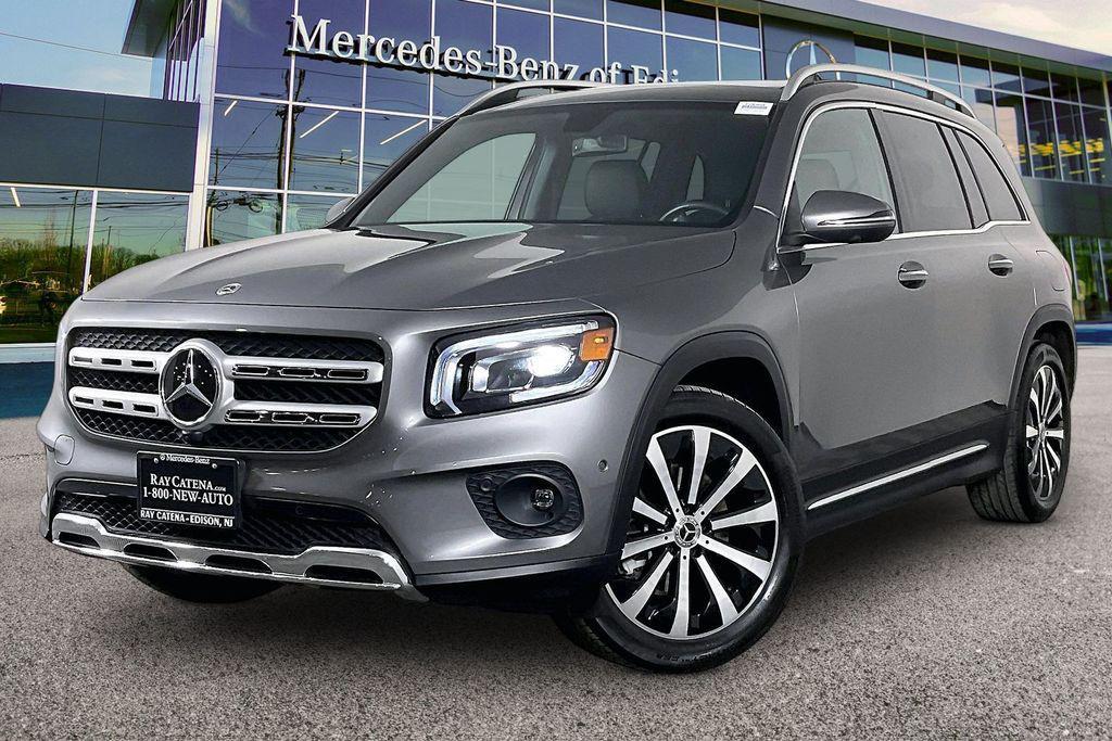 used 2023 Mercedes-Benz GLB 250 car, priced at $33,894