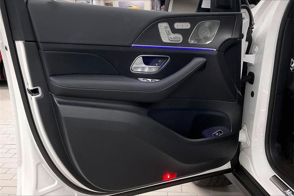 used 2025 Mercedes-Benz GLE 350 car, priced at $59,928