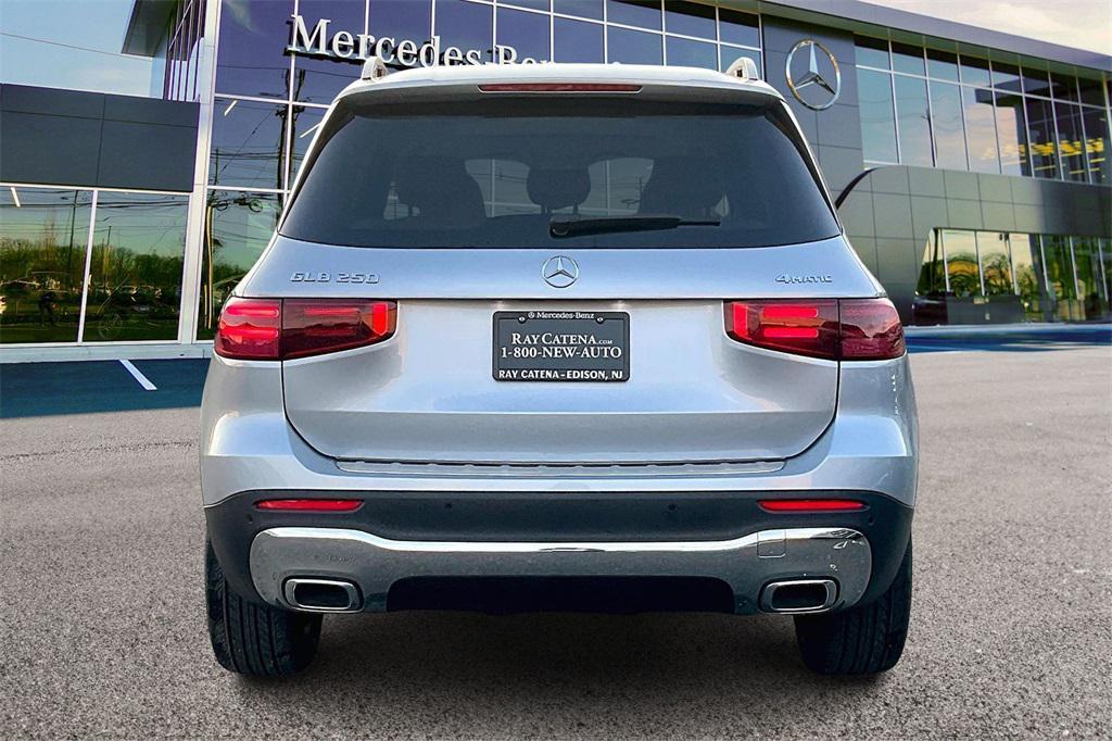 new 2026 Mercedes-Benz GLB 250 car, priced at $53,095