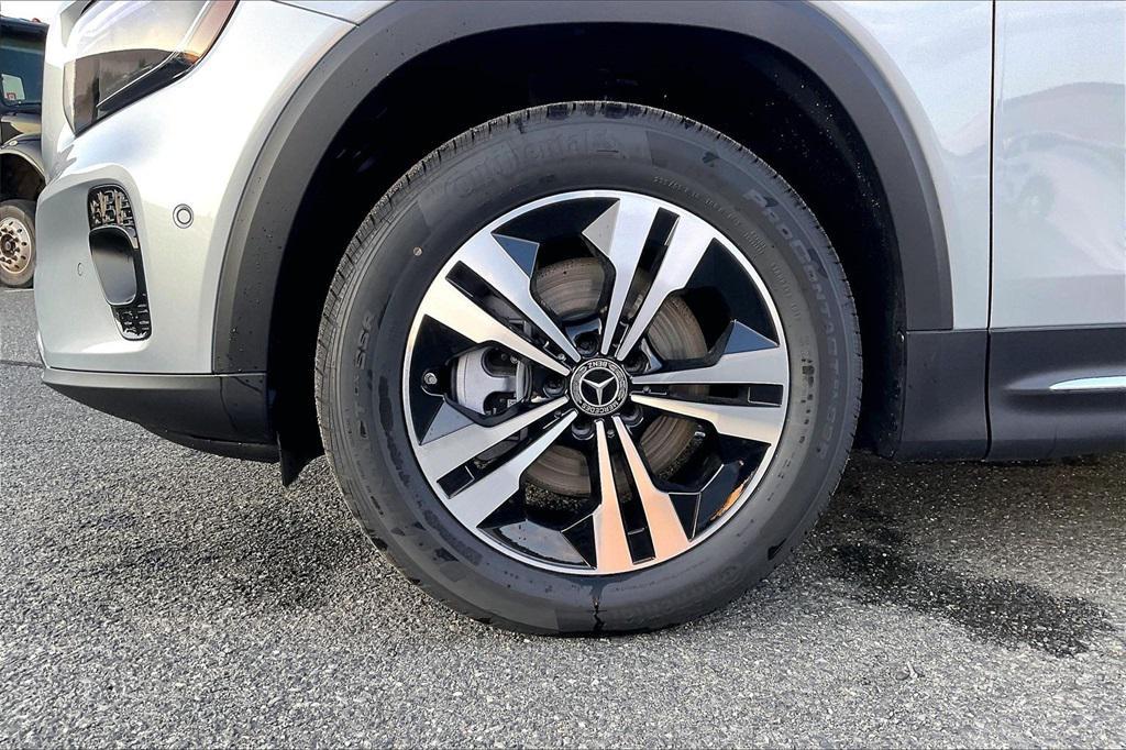 new 2026 Mercedes-Benz GLB 250 car, priced at $53,095