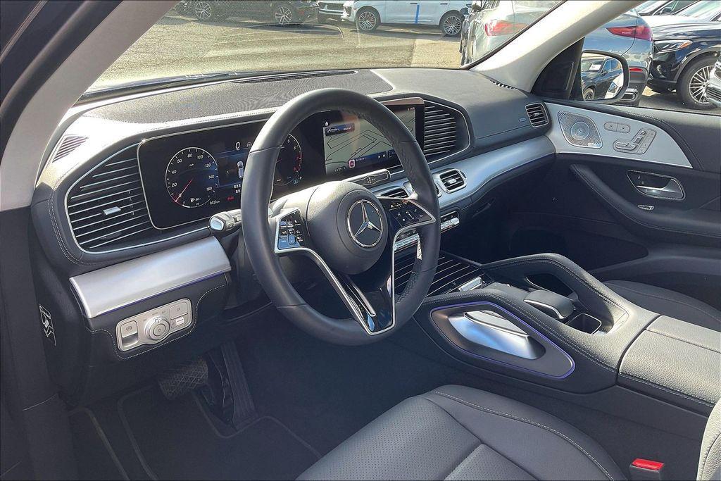 new 2025 Mercedes-Benz GLE 350 car, priced at $77,120