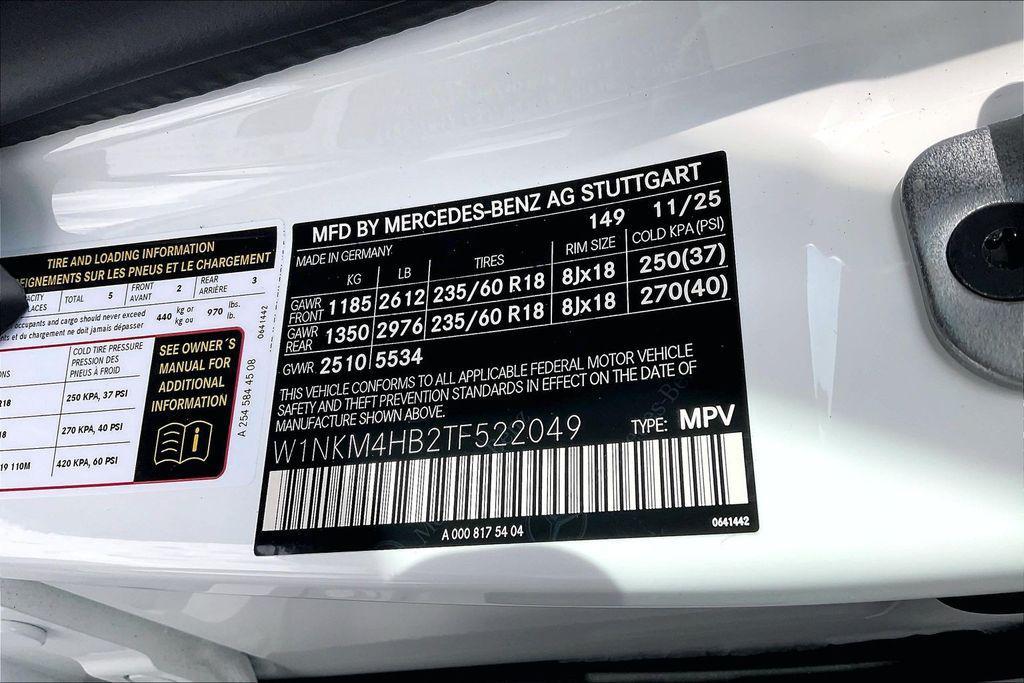 new 2026 Mercedes-Benz GLC 300 car, priced at $59,185