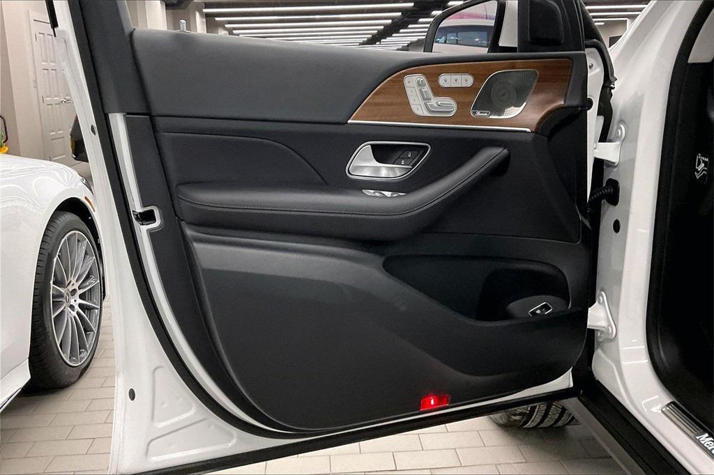 used 2025 Mercedes-Benz GLE 350 car, priced at $61,451