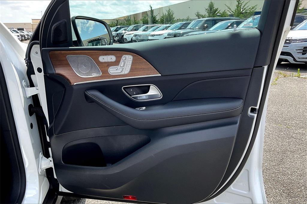 used 2025 Mercedes-Benz GLE 350 car, priced at $61,155