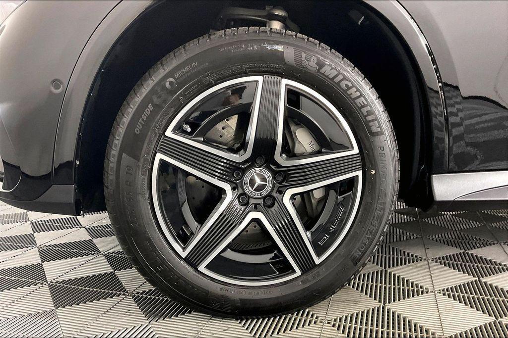 used 2026 Mercedes-Benz GLC 300 car, priced at $57,190