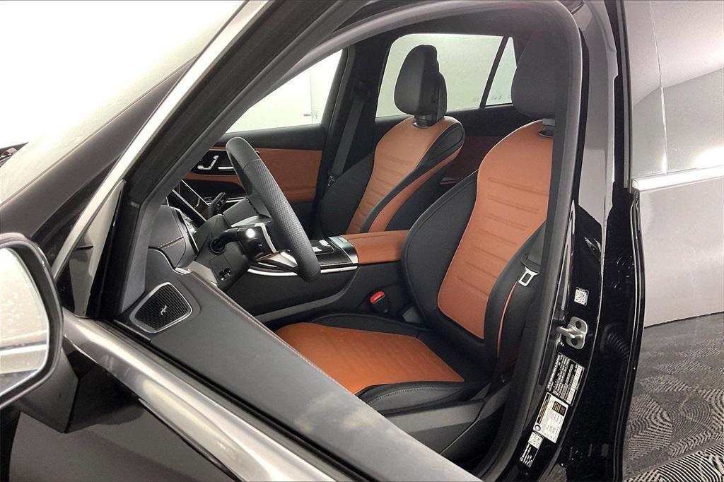 new 2026 Mercedes-Benz GLC 300 car, priced at $62,570