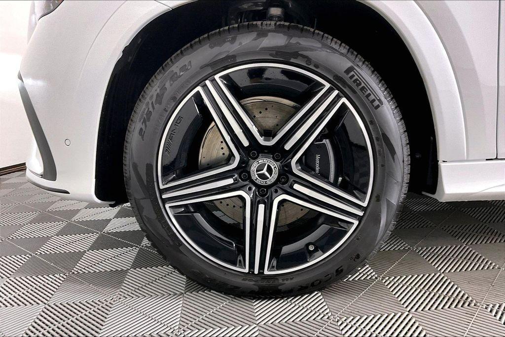 new 2026 Mercedes-Benz GLE 450 car, priced at $94,340