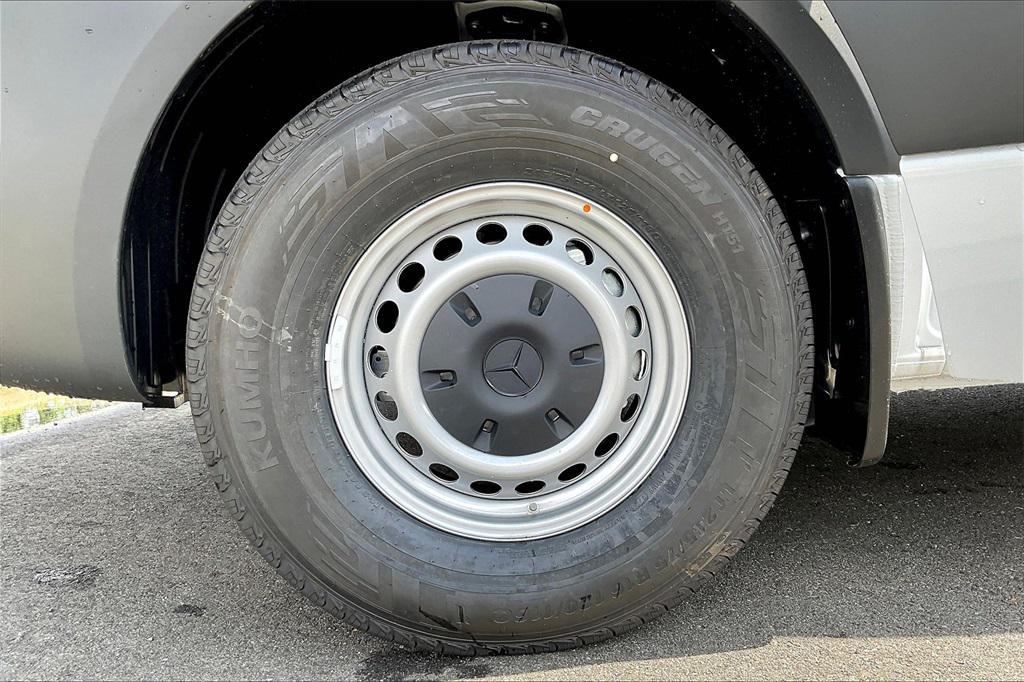 new 2025 Mercedes-Benz Sprinter 2500 car, priced at $68,783