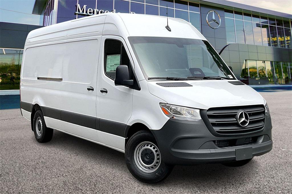 new 2025 Mercedes-Benz Sprinter 2500 car, priced at $68,783