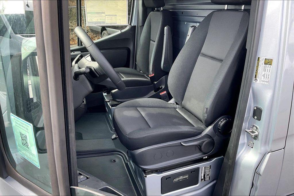 new 2025 Mercedes-Benz Sprinter 2500 car, priced at $59,844