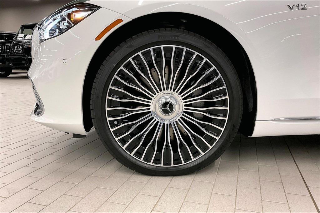 new 2026 Mercedes-Benz Maybach S 680 car, priced at $322,100