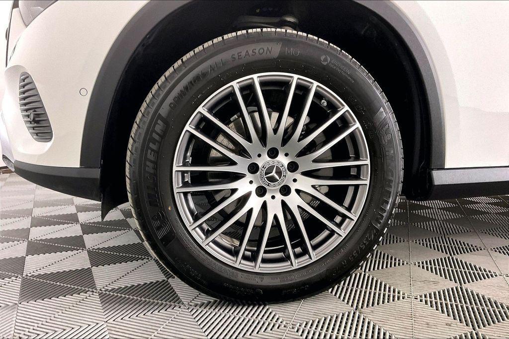 used 2026 Mercedes-Benz GLC 300 car, priced at $53,799