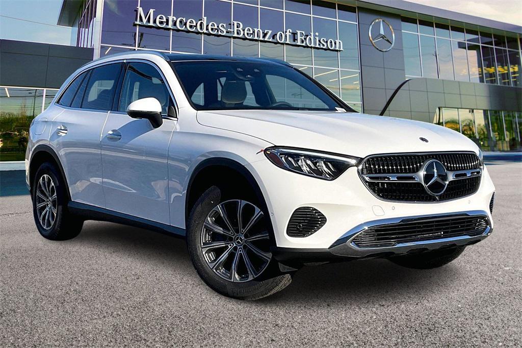 new 2026 Mercedes-Benz GLC 300 car, priced at $59,580