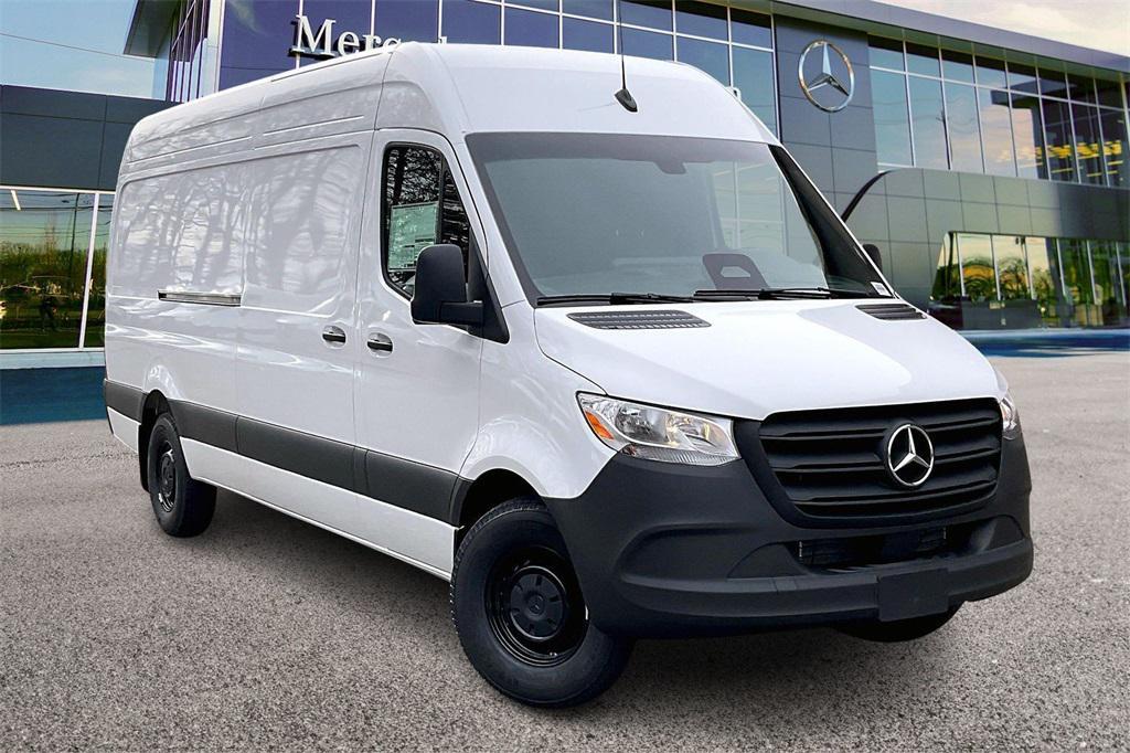new 2026 Mercedes-Benz Sprinter 2500 car, priced at $68,693