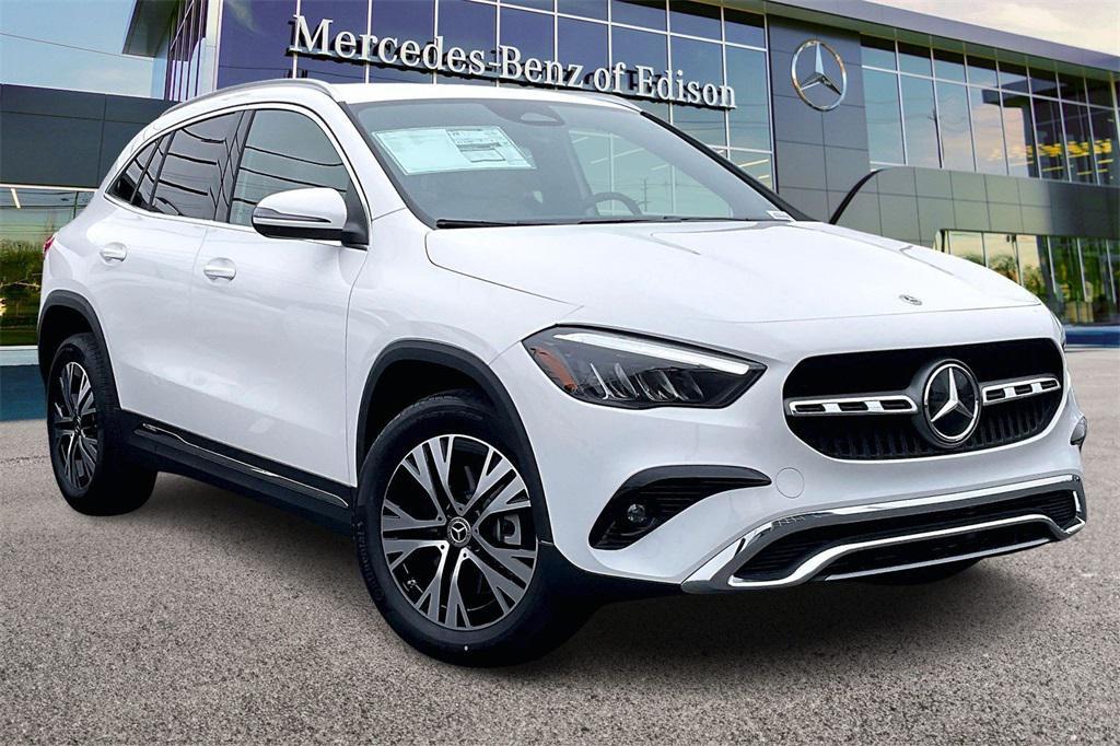 new 2026 Mercedes-Benz GLA 250 car, priced at $45,250