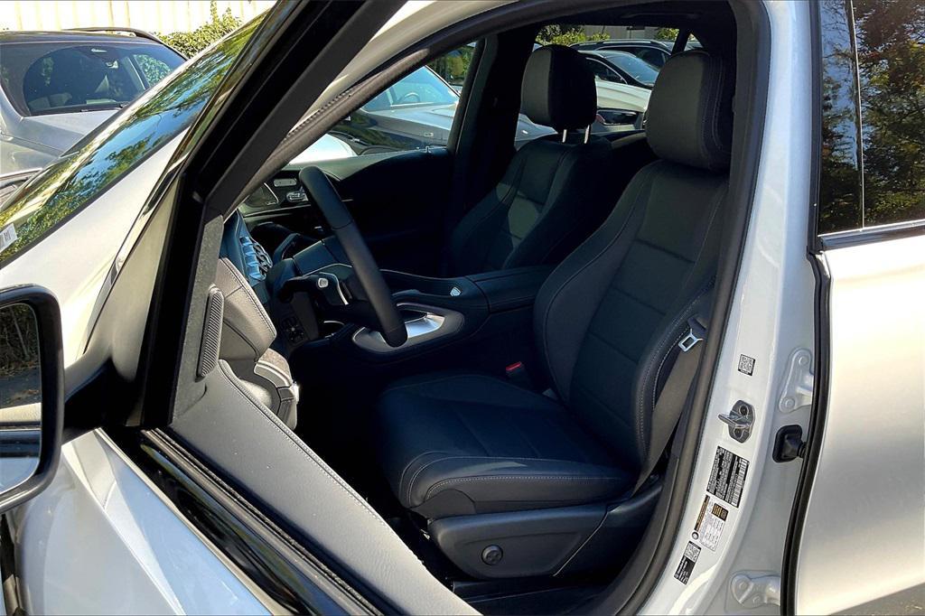 new 2026 Mercedes-Benz GLE 450 car, priced at $84,100