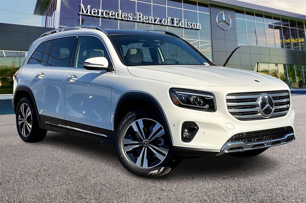 new 2026 Mercedes-Benz GLB 250 car, priced at $52,345