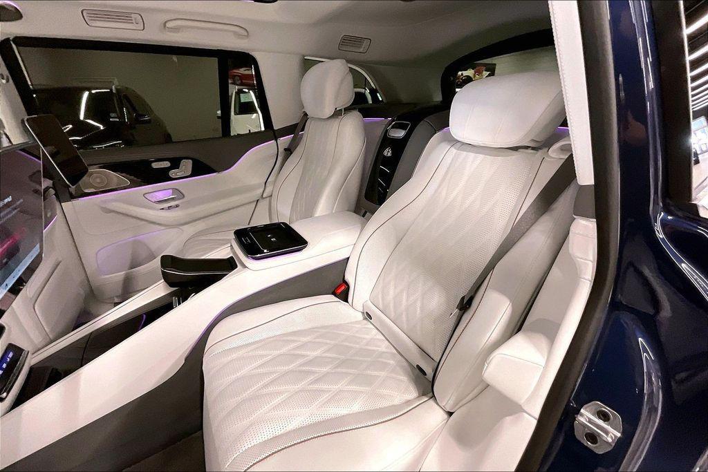 new 2026 Mercedes-Benz Maybach GLS 600 car, priced at $209,255