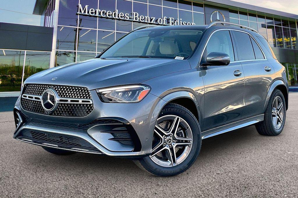new 2026 Mercedes-Benz GLE 450 car, priced at $81,205