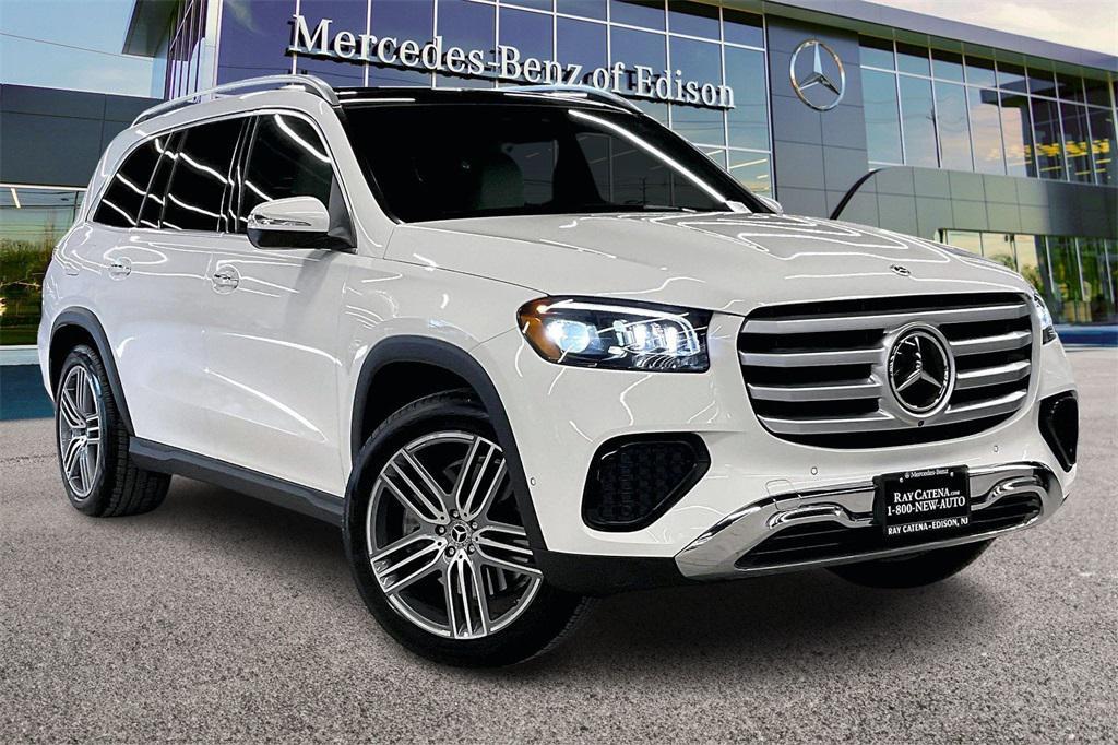 new 2025 Mercedes-Benz GLS 450 car, priced at $91,775