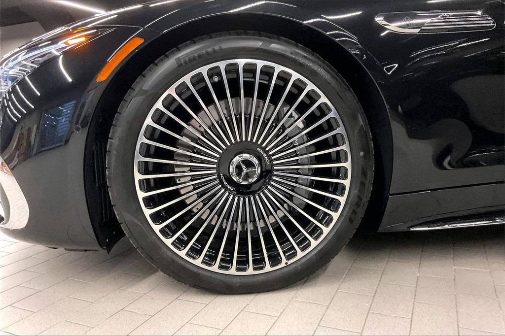 new 2026 Mercedes-Benz Maybach SL 680 Monogram Series car, priced at $249,085