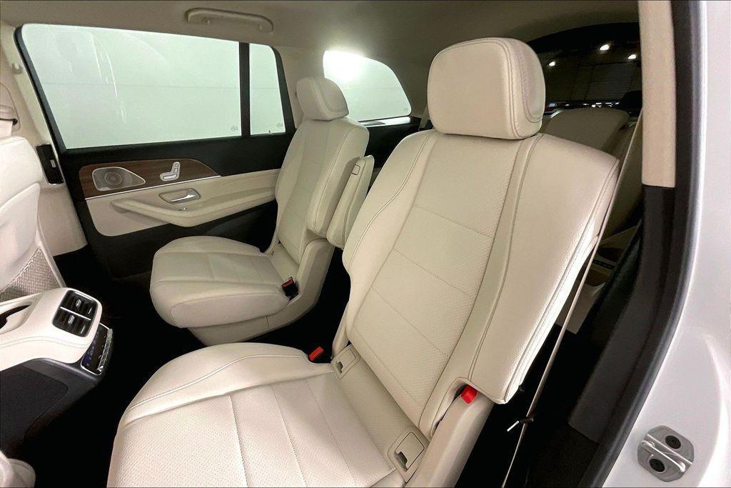 new 2026 Mercedes-Benz GLS 450 car, priced at $98,180