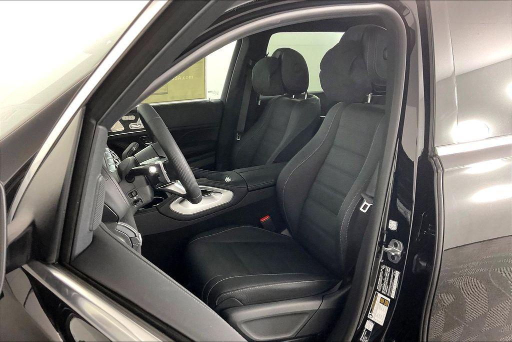 new 2026 Mercedes-Benz GLS 450 car, priced at $102,535