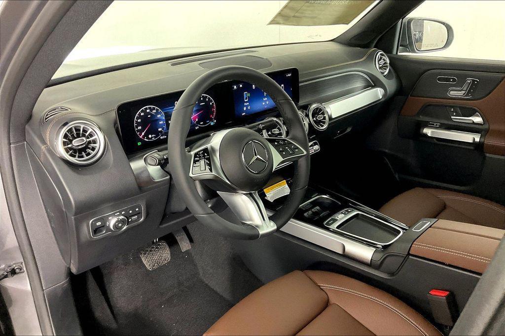 new 2026 Mercedes-Benz GLB 250 car, priced at $54,685