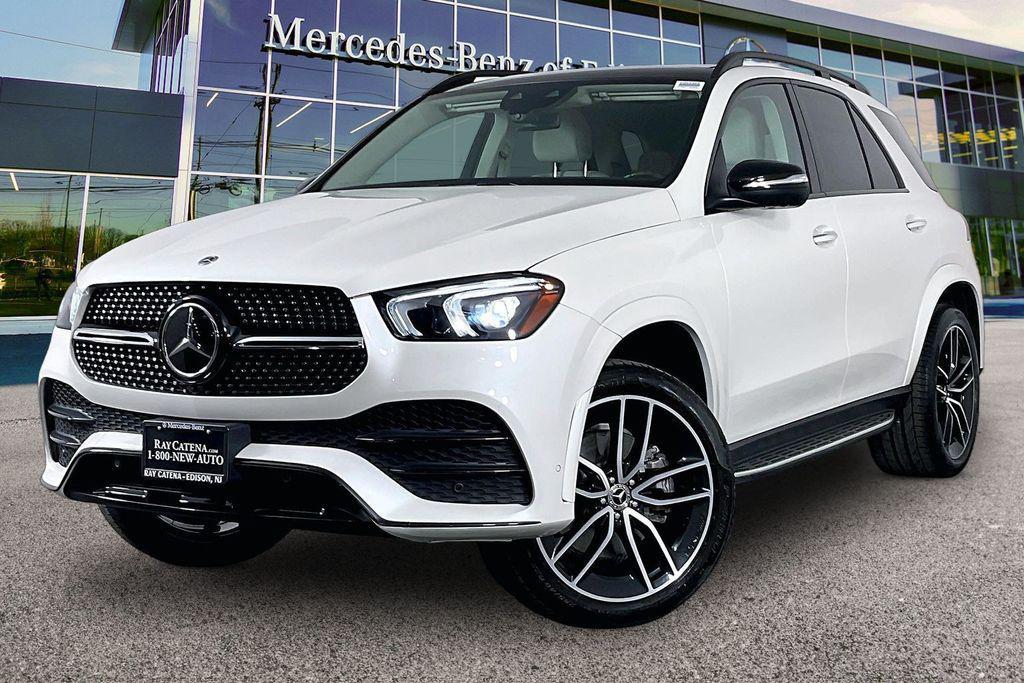 used 2022 Mercedes-Benz GLE 450 car, priced at $53,599