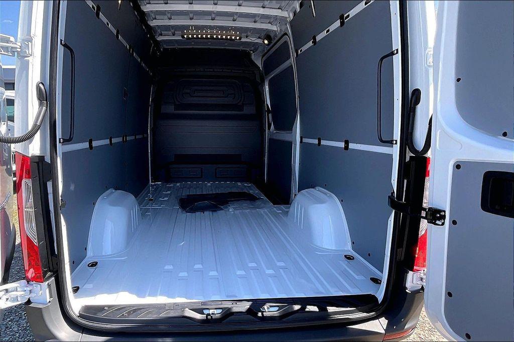 new 2026 Mercedes-Benz Sprinter 2500 car, priced at $64,846