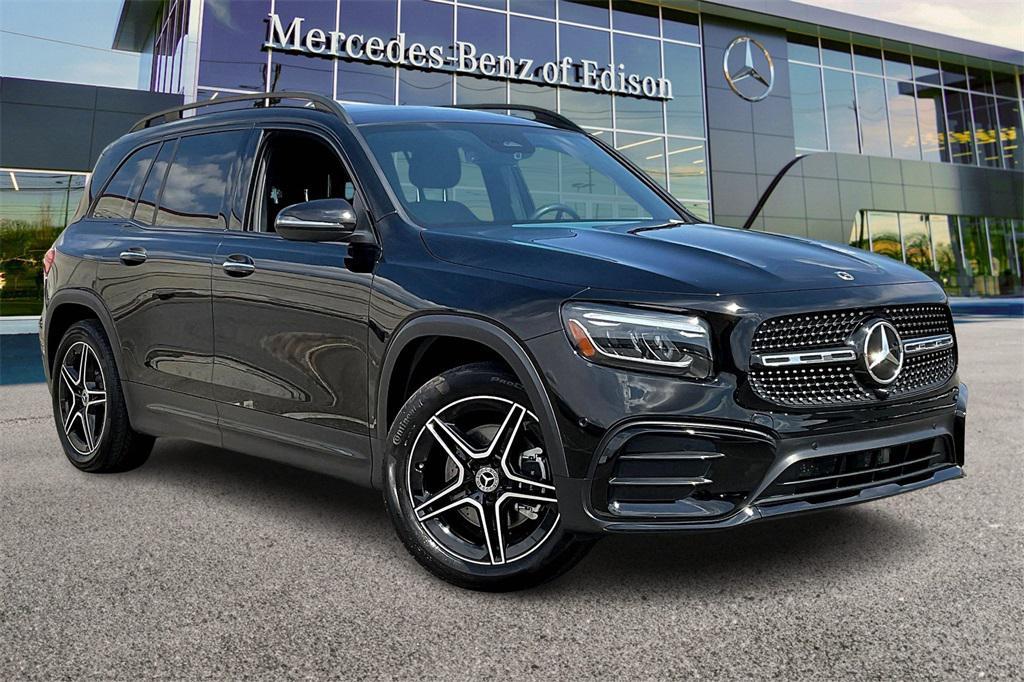 used 2024 Mercedes-Benz GLB 250 car, priced at $41,595