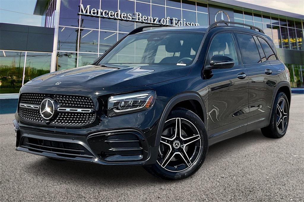 used 2024 Mercedes-Benz GLB 250 car, priced at $41,595