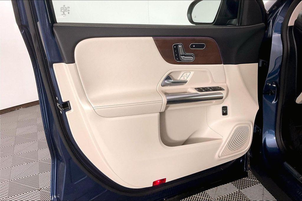 used 2022 Mercedes-Benz GLA 250 car, priced at $29,867