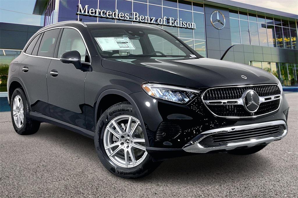 new 2026 Mercedes-Benz GLC 300 car, priced at $59,435