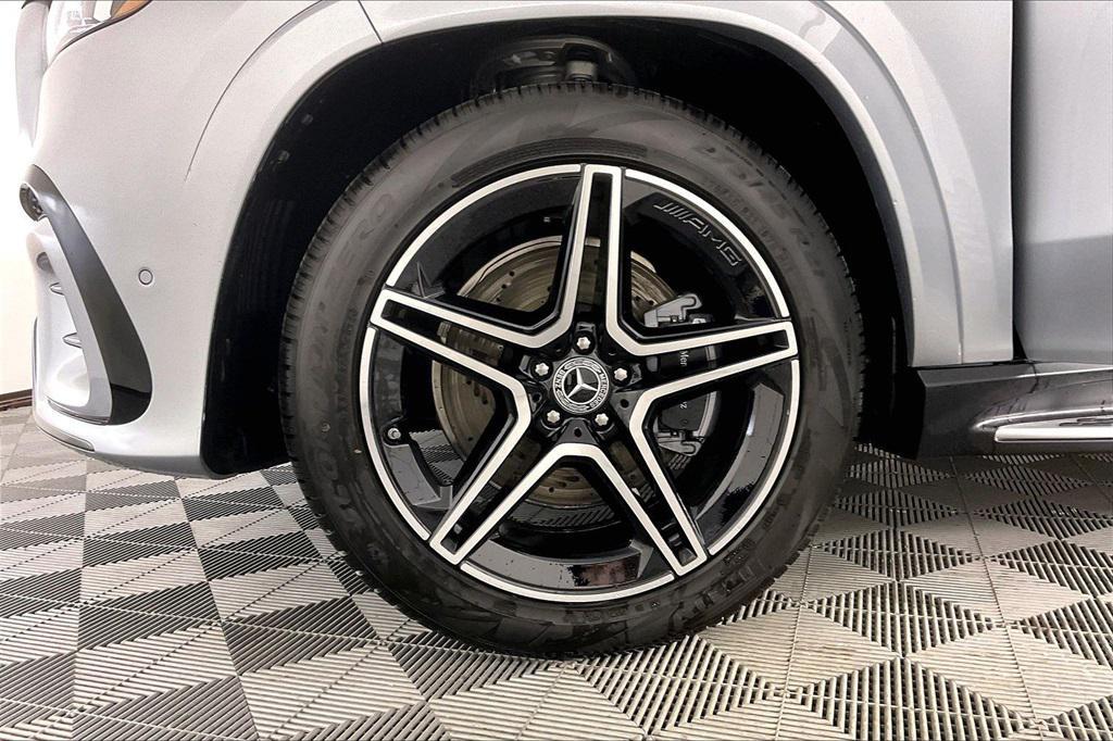 new 2026 Mercedes-Benz GLS 450 car, priced at $96,995
