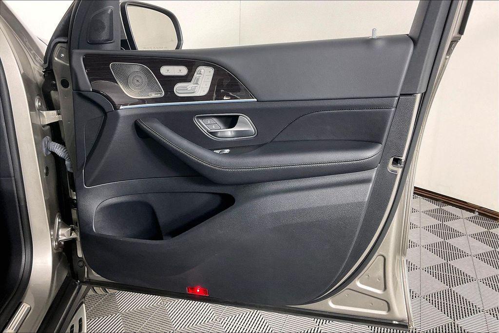 used 2023 Mercedes-Benz GLE 450 car, priced at $55,575