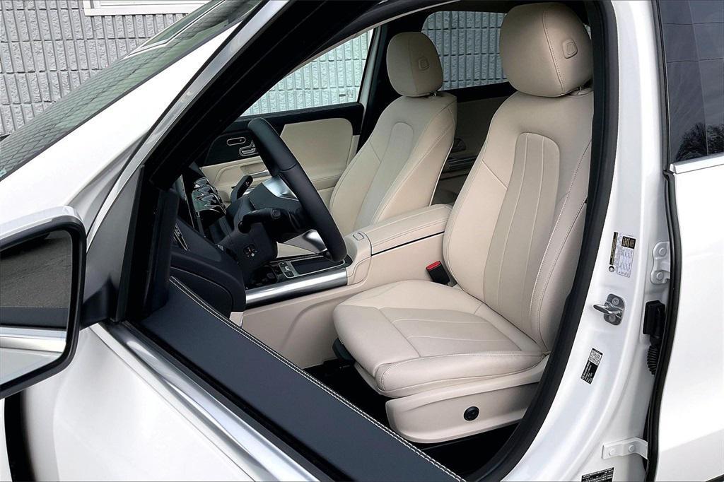 used 2026 Mercedes-Benz GLA 250 car, priced at $43,457