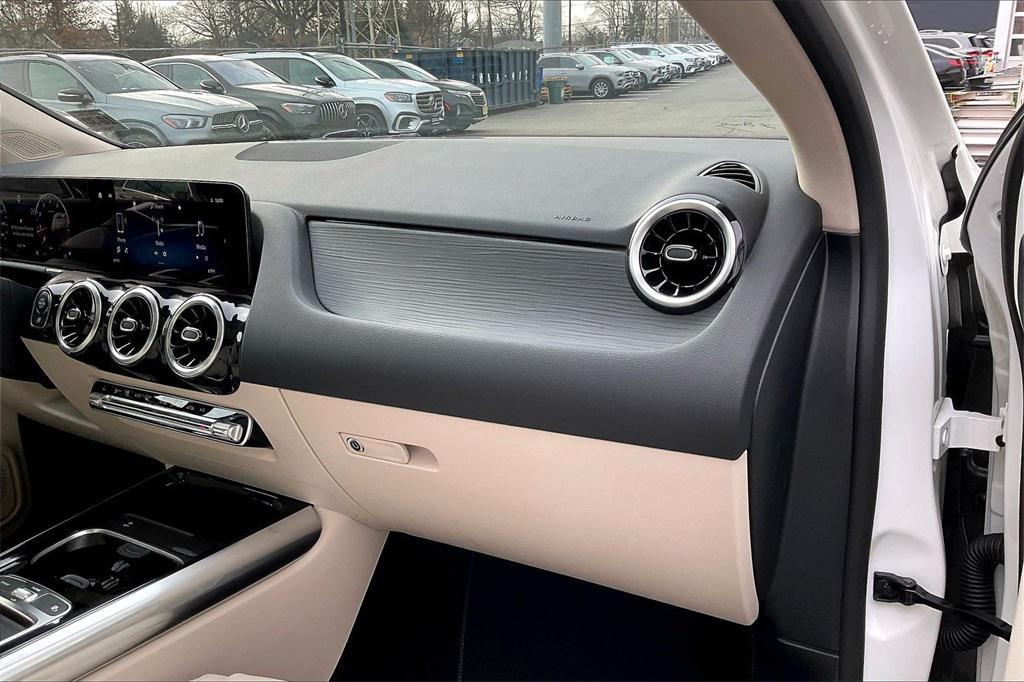 used 2026 Mercedes-Benz GLA 250 car, priced at $43,457