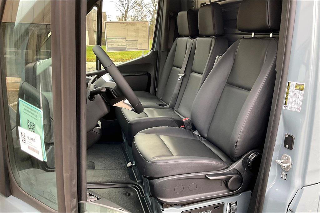 new 2026 Mercedes-Benz Sprinter 2500 car, priced at $69,373