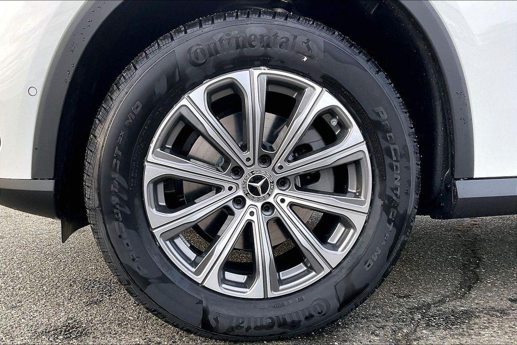 used 2026 Mercedes-Benz GLC 300 car, priced at $55,998