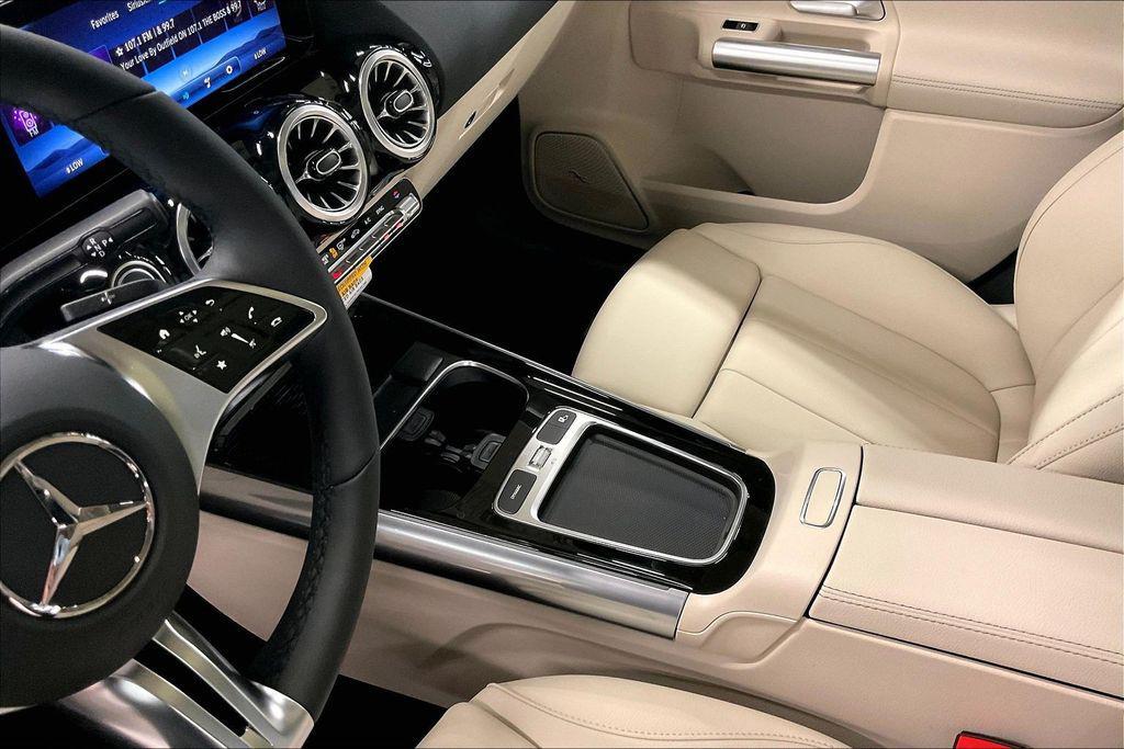 new 2026 Mercedes-Benz GLA 250 car, priced at $51,820