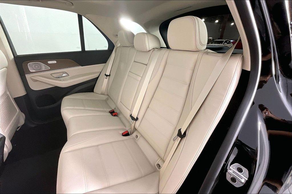 new 2026 Mercedes-Benz GLE 450 car, priced at $86,485