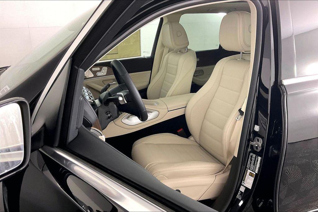 new 2026 Mercedes-Benz GLE 450 car, priced at $86,485