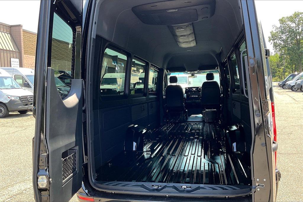 new 2025 Mercedes-Benz Sprinter 3500 car, priced at $90,931