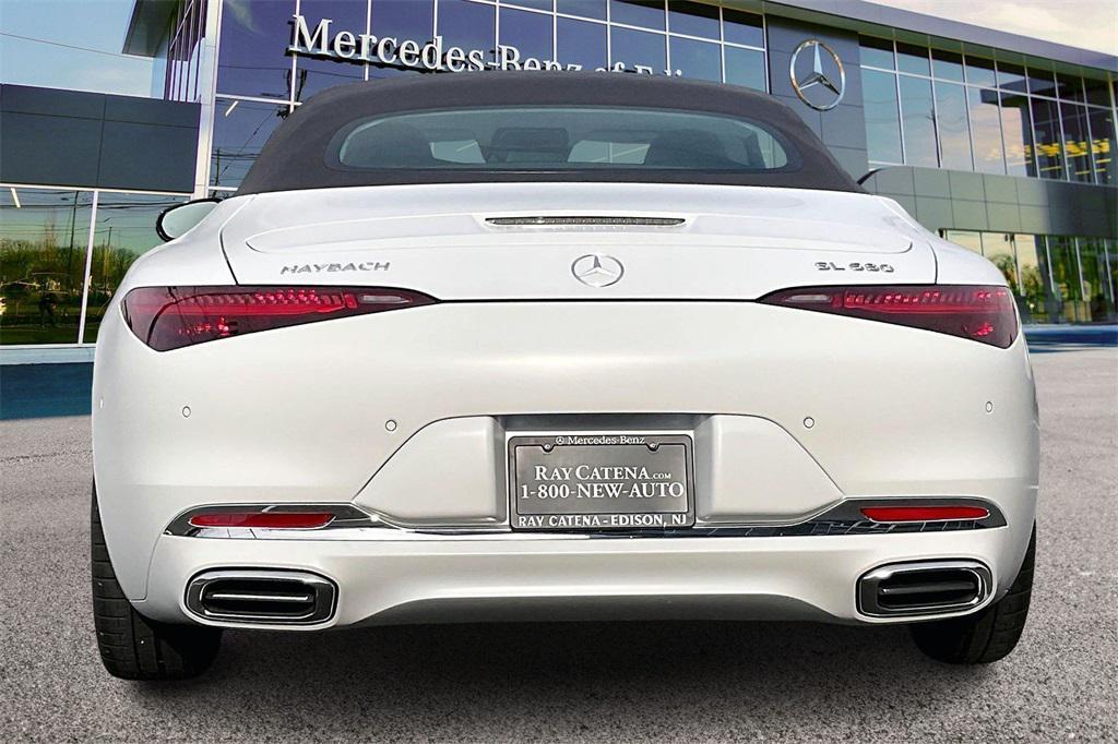 new 2026 Mercedes-Benz Maybach SL 680 Monogram Series car, priced at $239,185