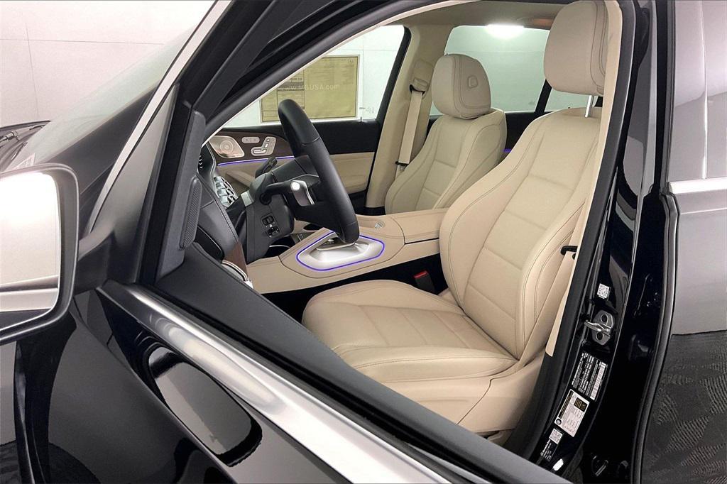 new 2026 Mercedes-Benz GLE 450 car, priced at $81,415